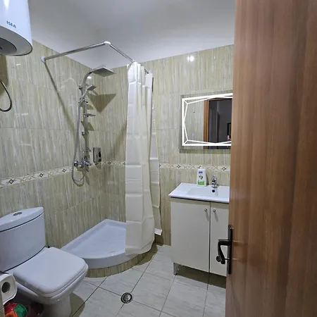 Xplore Xpress • Center Apartment *